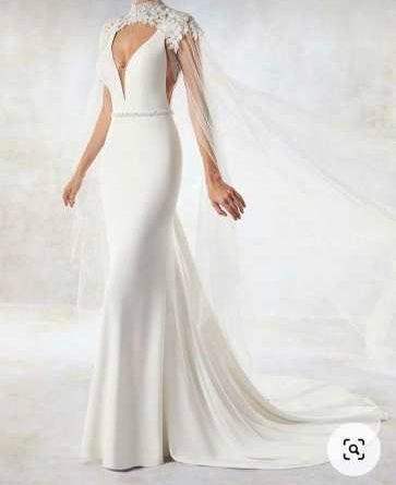 White Lace Long Tail Plus Size Wedding Dress